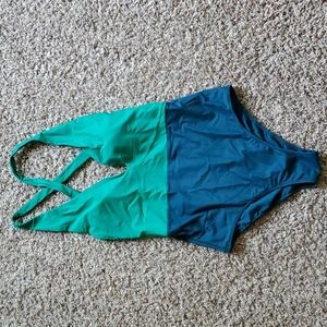 Summersalt Swimsuit - size 10